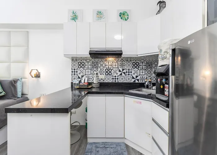 Apartment Desna By J&j Homes At Avida Towers Riala T3 *